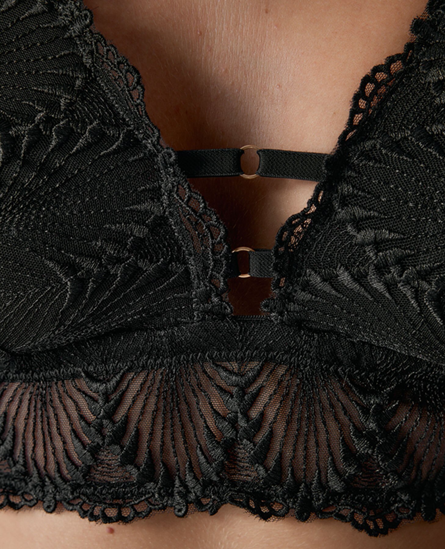 Soutien Bralette Halter de Tule Bordado Geométrico Preto-4
