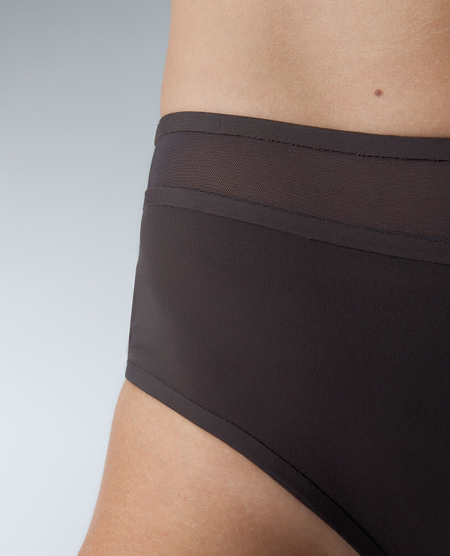 Cueca Alta em Mescla de Microfibra e Mesh Castanho-chocolate-3