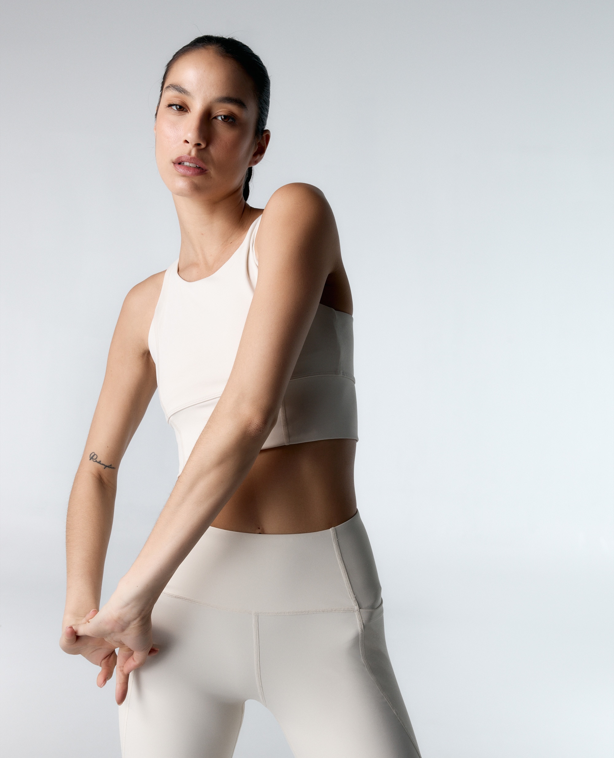 Soutien Desportivo Compressivo de Sustentação Alta Creme-5