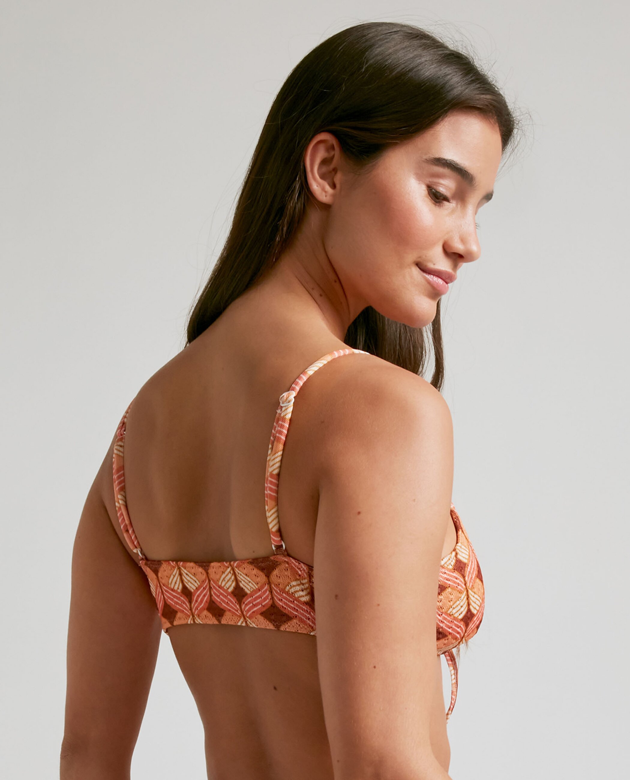 Top de Biquíni Lace Valley com Estrutura, Fecho Multiposições e Foams Amovíveis Laranja-2