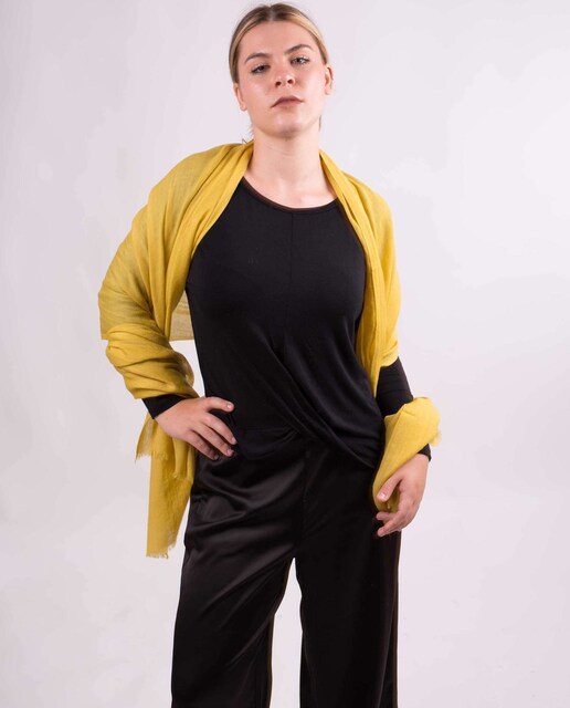 Imagem 0 de Xaile de Lã em Amarelo