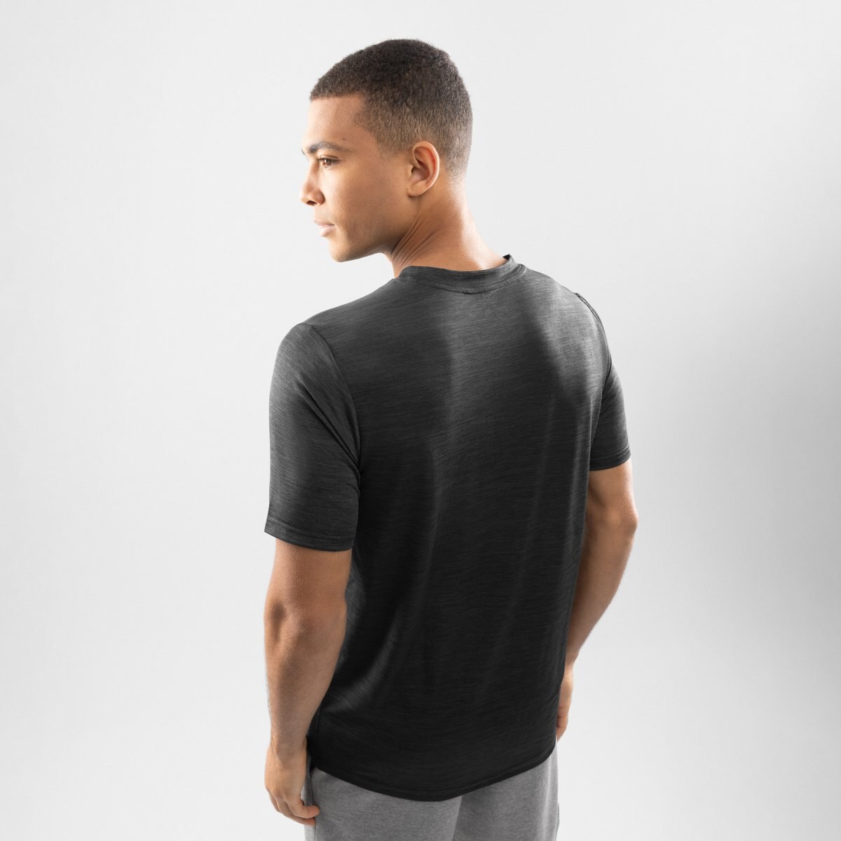 T-shirt de Treino Siroko Preto mate-2