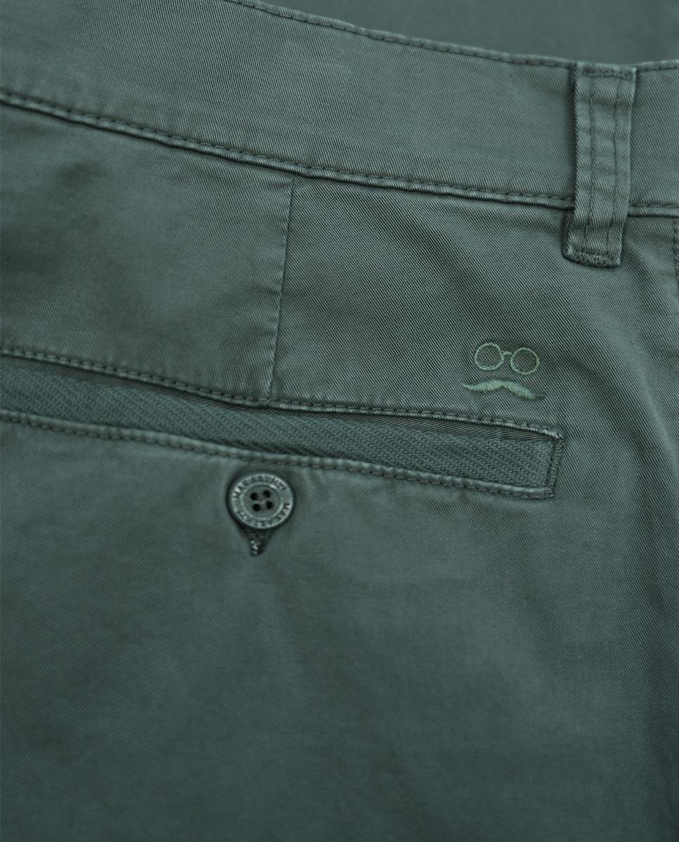 Calças Chino Slim com Bolsos e Patch Bordado Verde-2