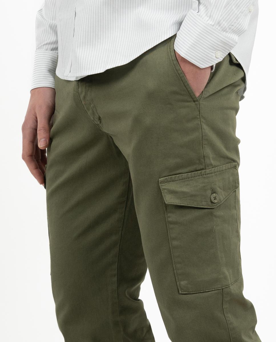 Calças Cargo Slim com Logo no Bolso Posterior Verde-militar-3