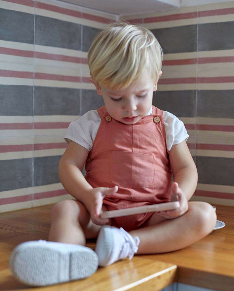 Imagem 0 de Jardineira para Bebé Curta com Bolso Frontal