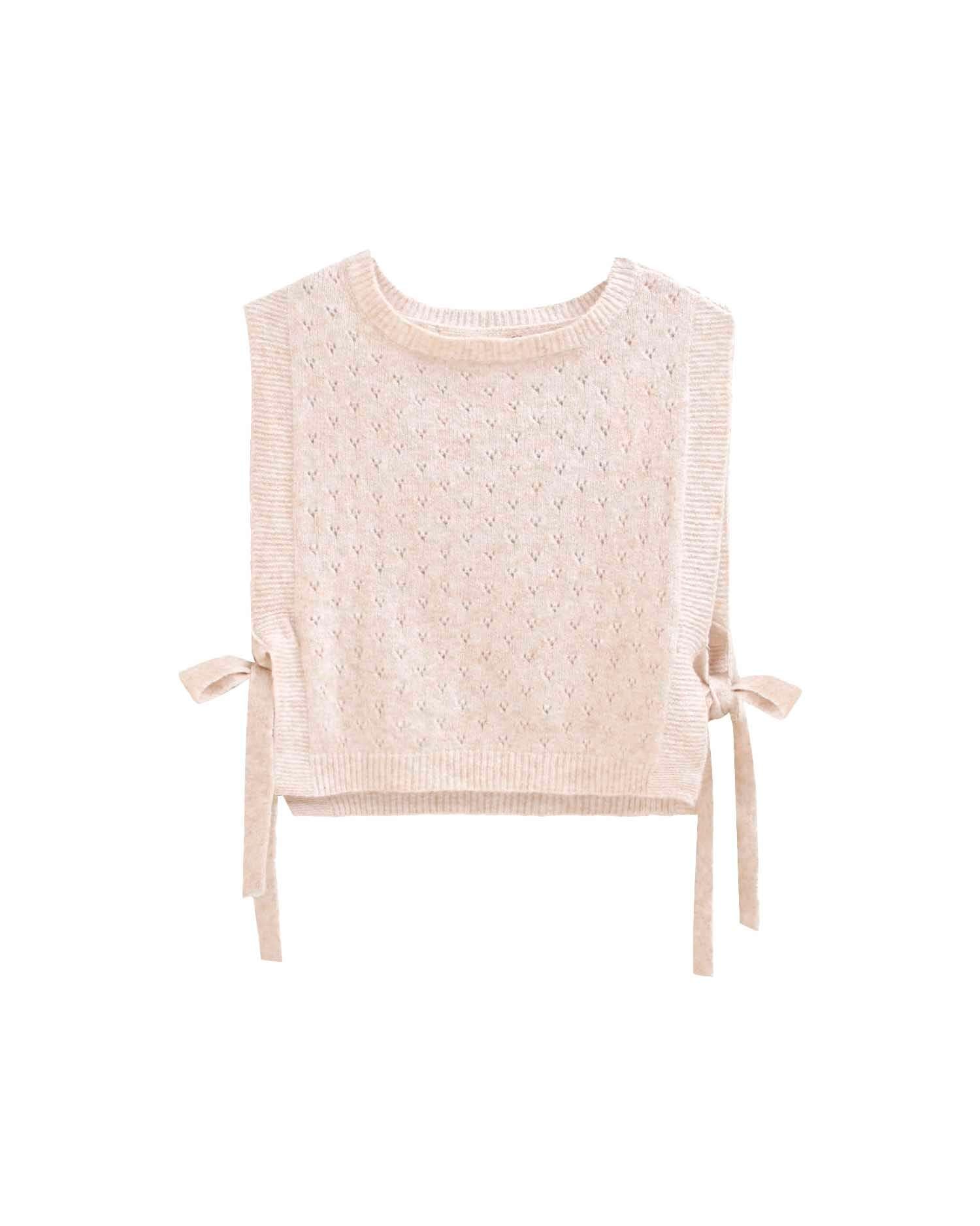 Imagem 0 de Colete Infantil de Angora Perfurado com Laços