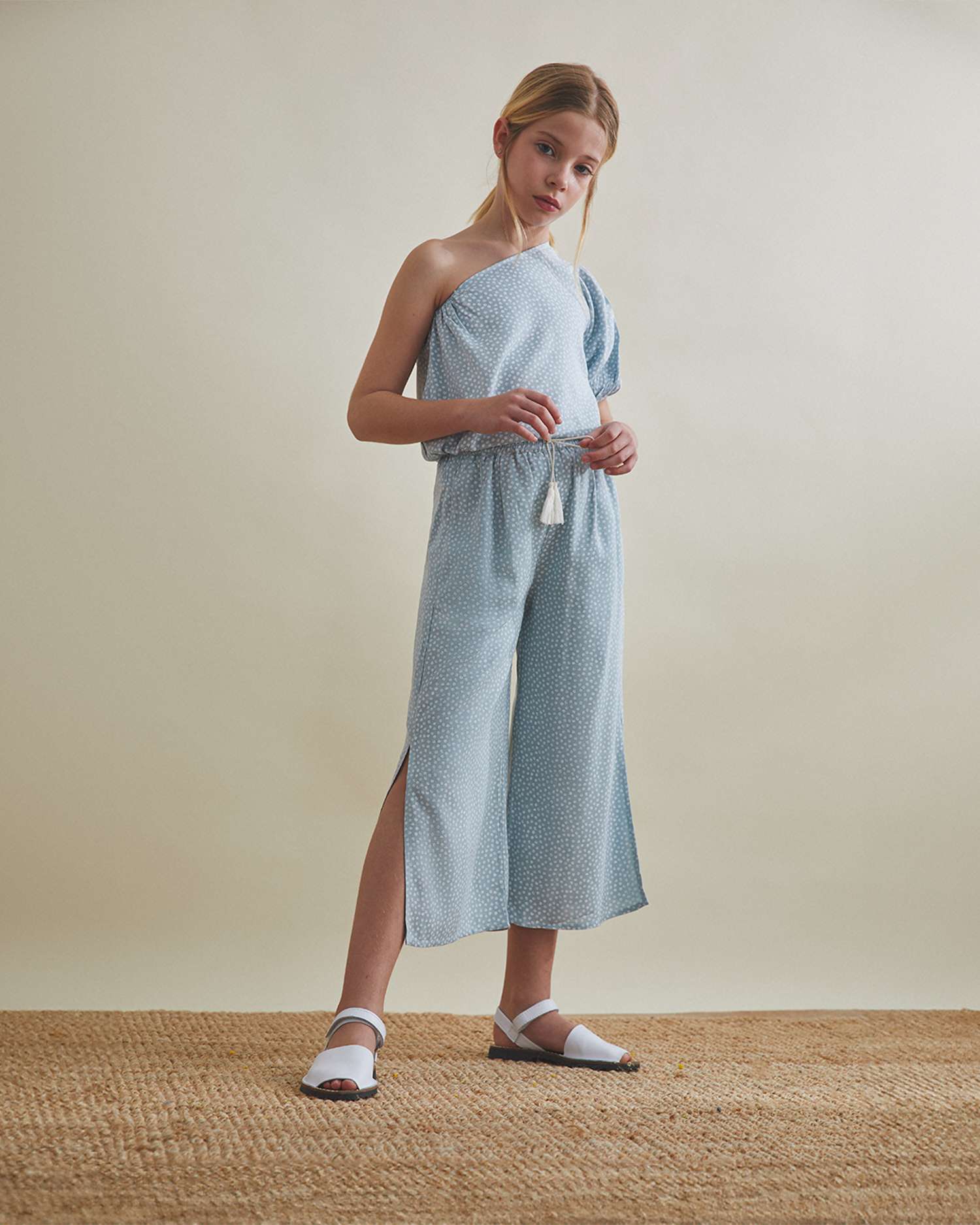 Top Infantil Assimétrico com Estampado de Bolinhas Turquesa-1