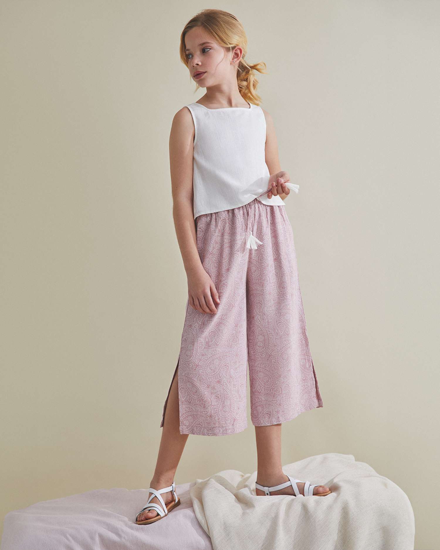 Calças Infantil Fluídas com Estampado Paisley Dadati Rosa-1
