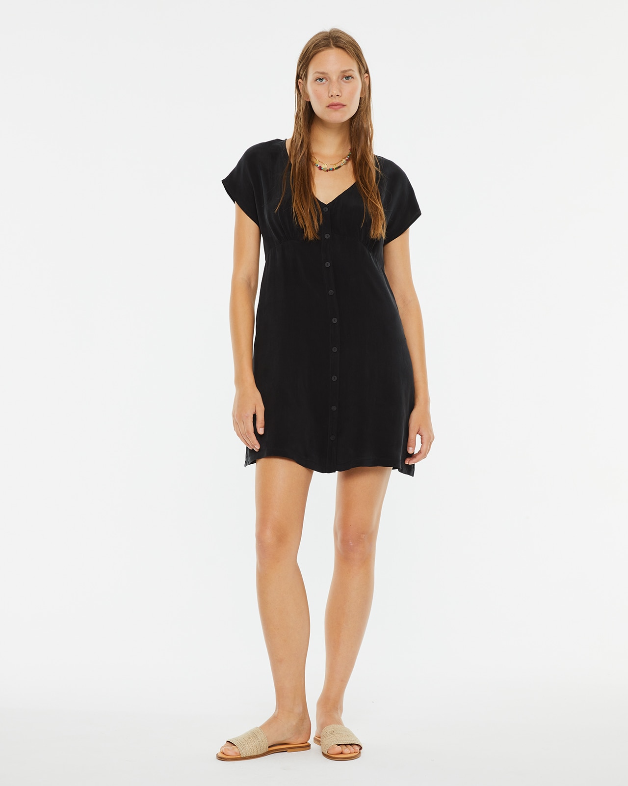 Vestido Preto Curto com Gola em V e Botões Preto-1