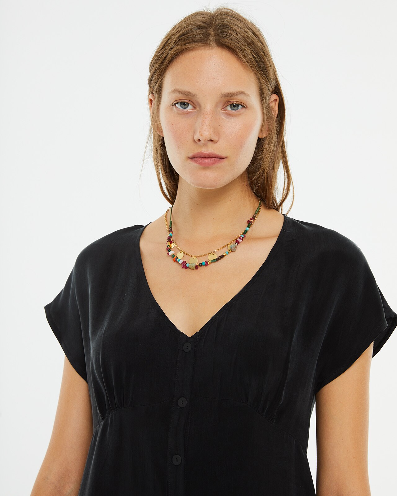 Vestido Preto Curto com Gola em V e Botões Preto-4