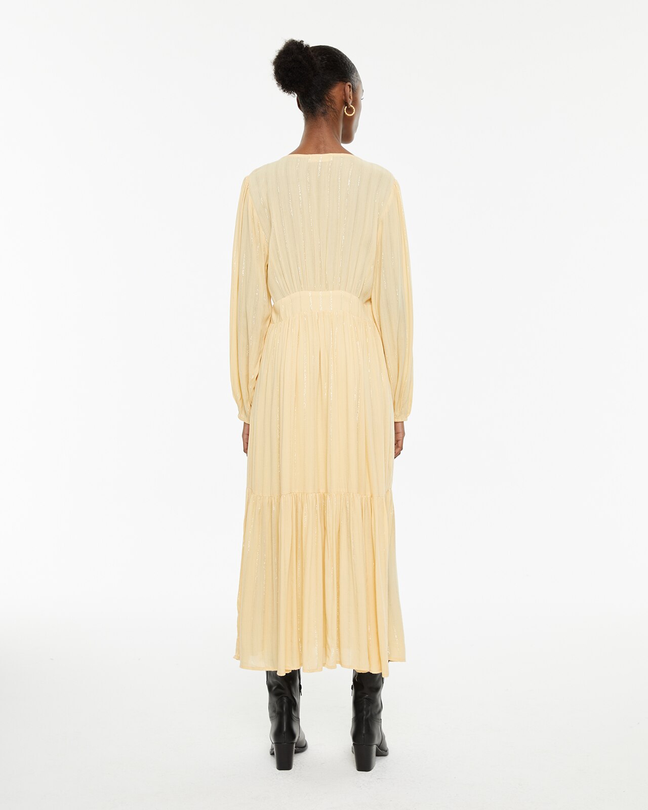 Vestido com Detalhes Lurex e Decote em V Amarelo-2