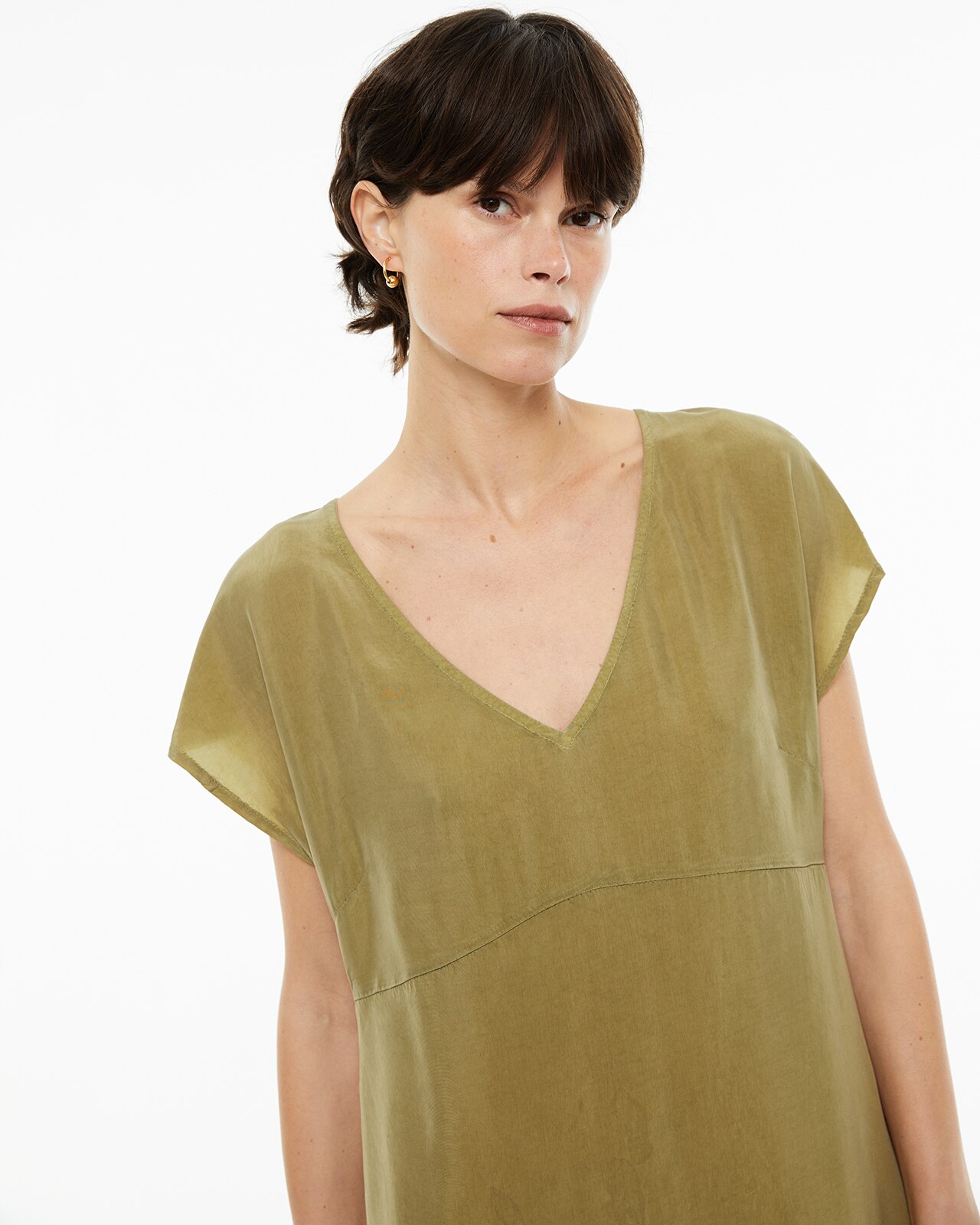 Vestido Midi de Cupro com Decote em V Verde Azeitona-4