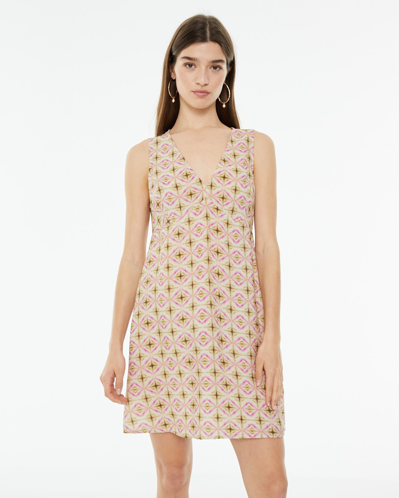 Vestido Curto com Estampado Geométrico e Corte Abaixo Do Peito Rosa-4