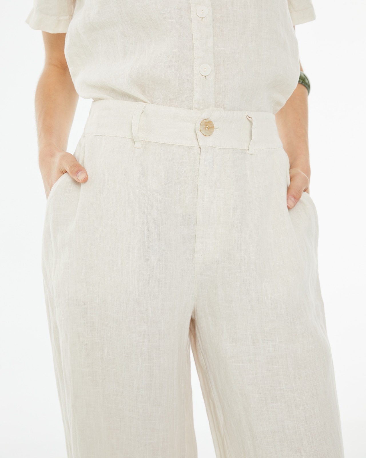 Calças Largas de Linho com Fecho Zip e Botão Branco-4
