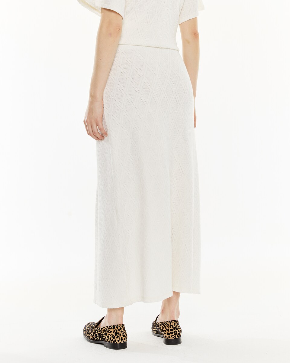 Saia com Elástico na Cintura e Abertura Frontal Branco-2