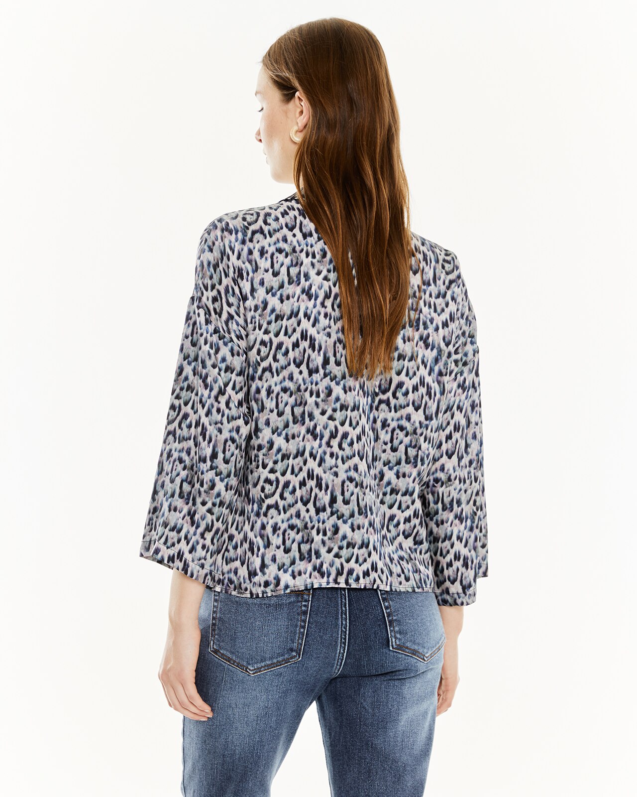 Camisa com Estampado Animal Print e Decote Camiseiro Azul / Branco-2