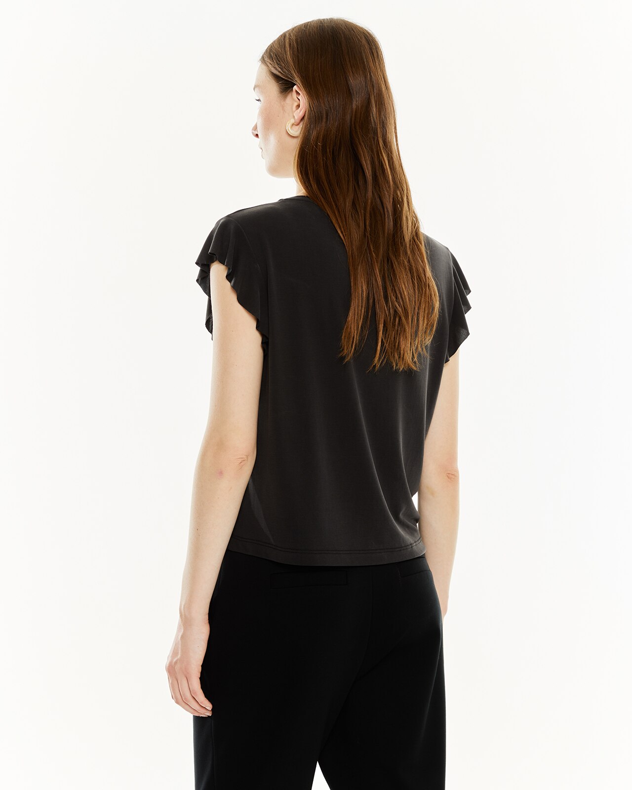 T-shirt com Gola Redonda e Folhos nas Mangas Preto-2