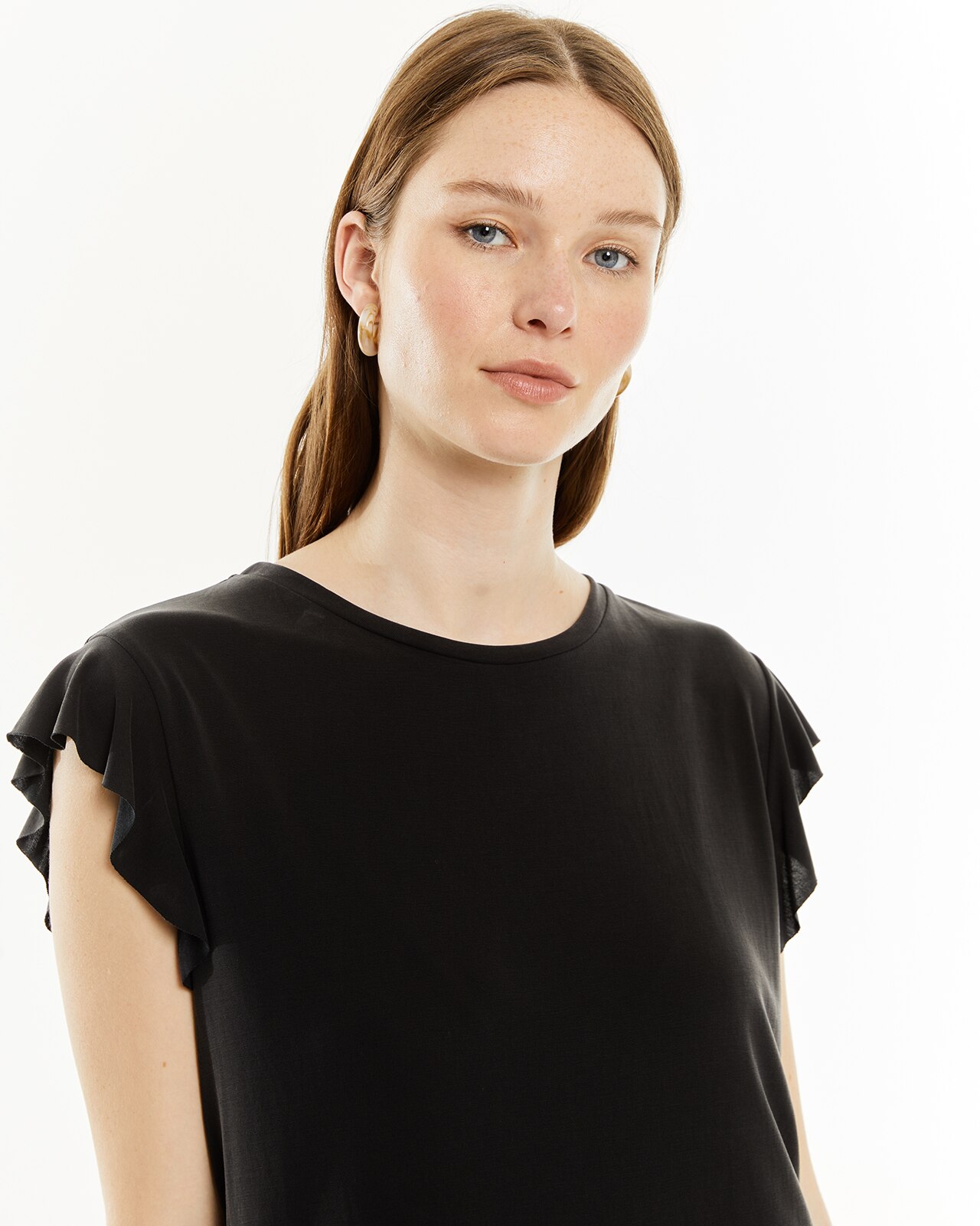 T-shirt com Gola Redonda e Folhos nas Mangas Preto-4