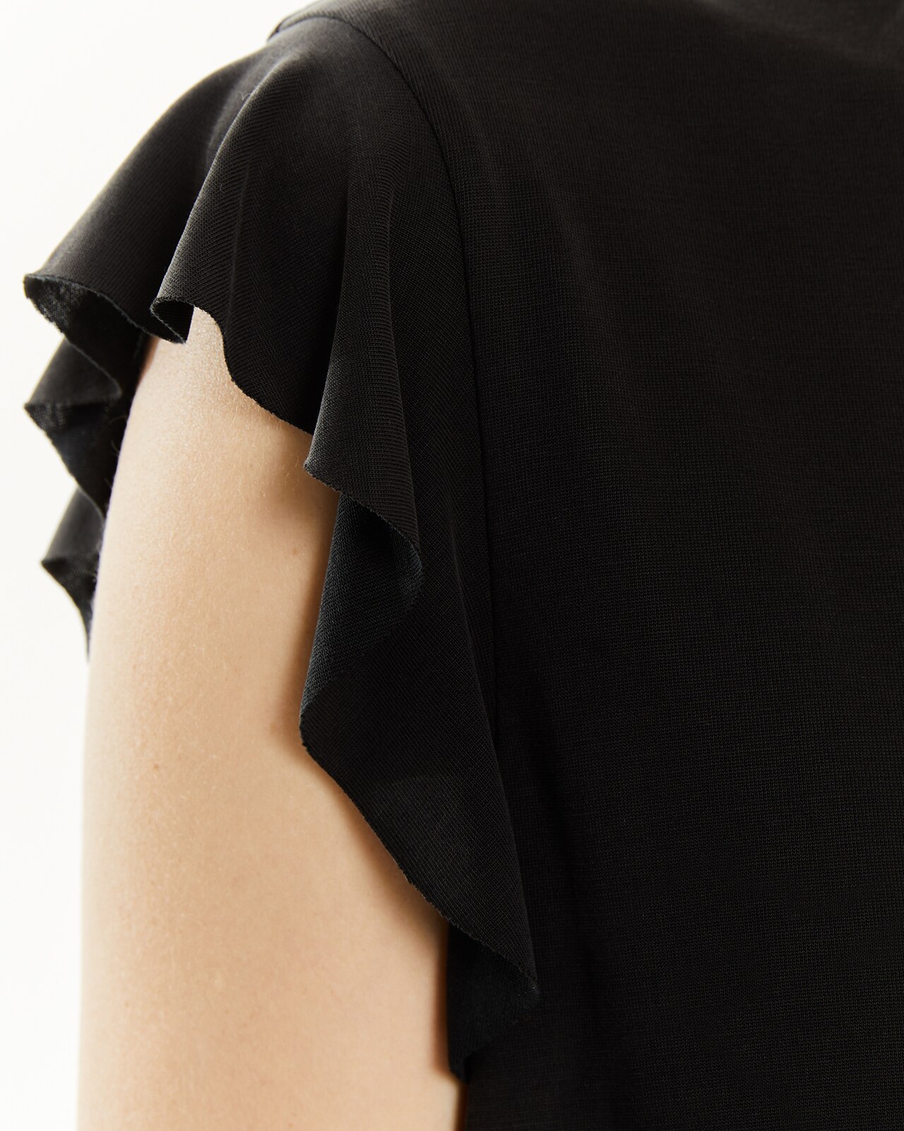 T-shirt com Gola Redonda e Folhos nas Mangas Preto-5