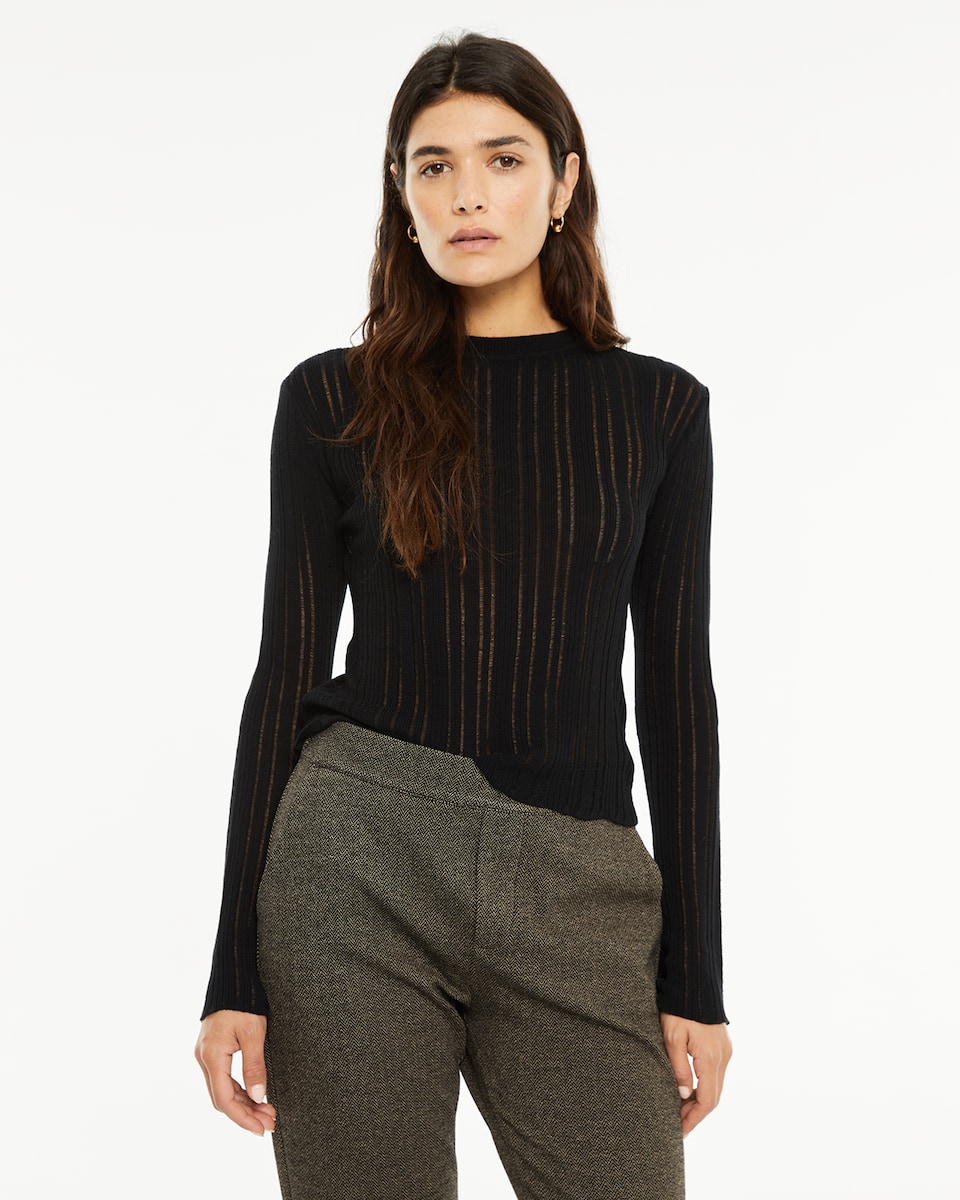 Camisola com Decote Redondo e Manga Comprida À Boca de Sino Preto-1