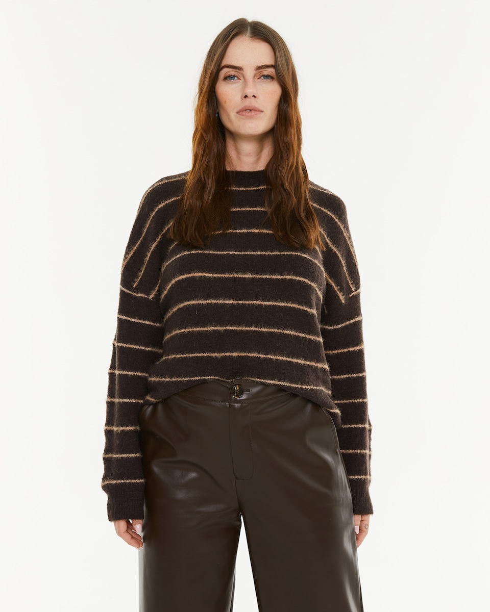 Camisola com Riscas a Contraste com Decote Redondo Castanho-1