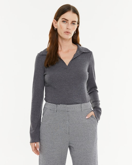 Imagem 0 de T-shirt com Decote Polo e Peça Sustentável