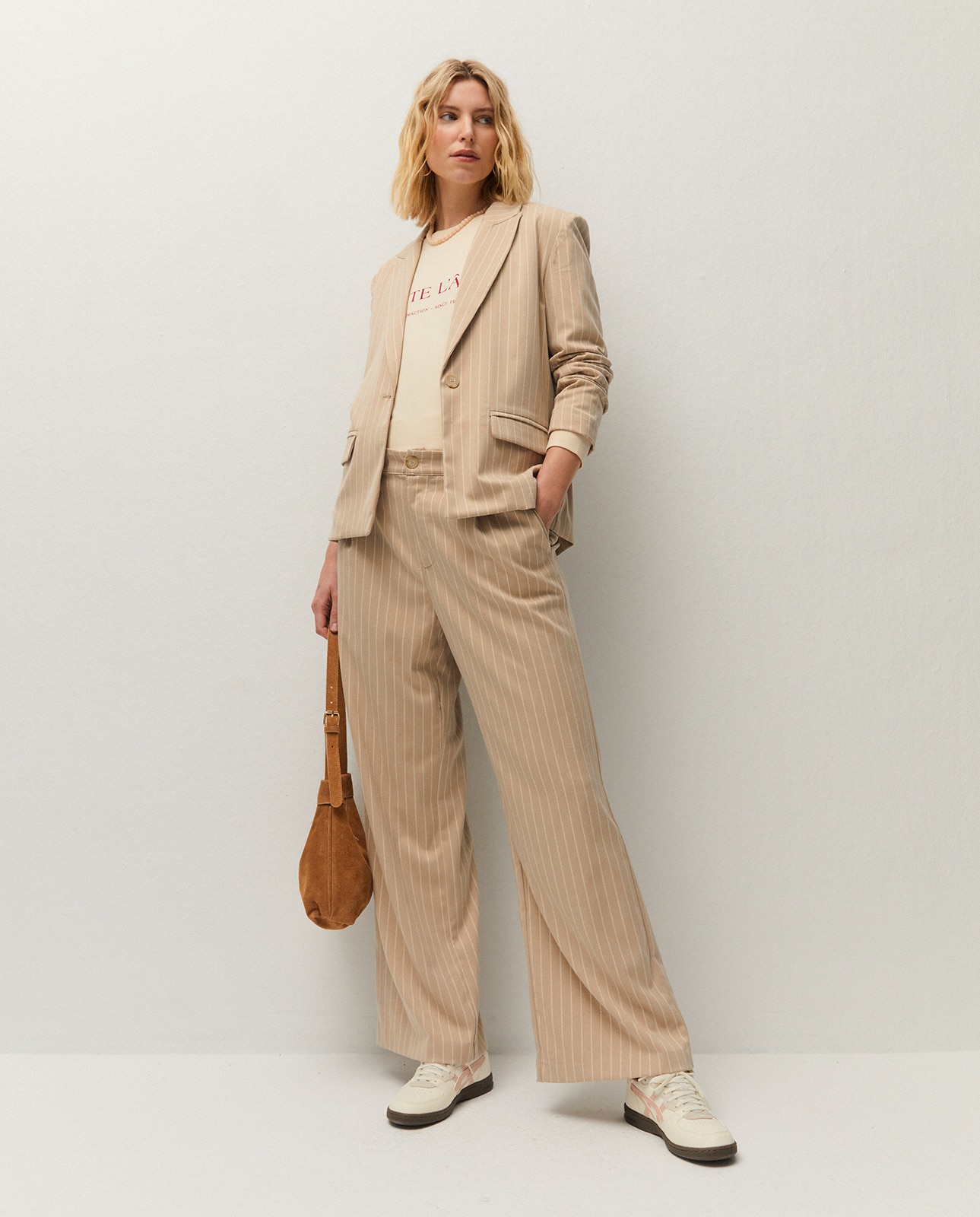 Blazer com Riscas Diplomáticas e Gola com Lapela Camel-3