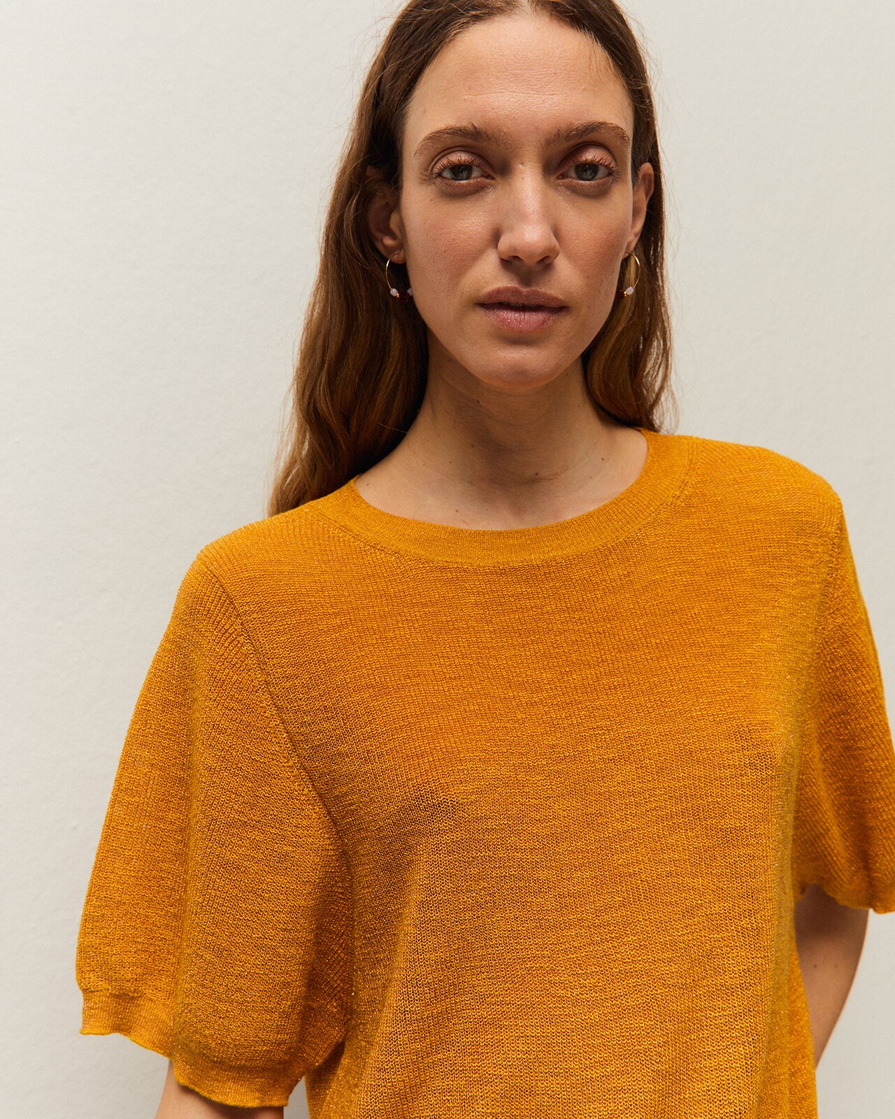 Camisola de Lurex e Manga Curta Mostarda-4