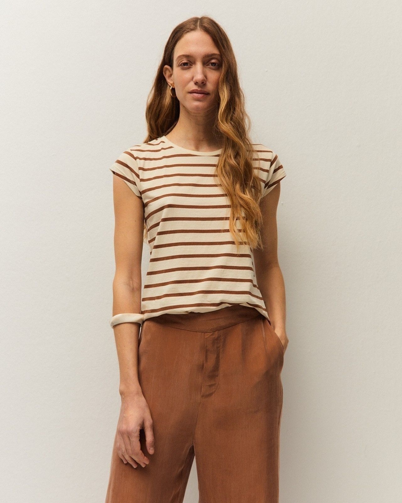 Imagem 0 de T-shirt Básica Às Riscas de Manga Curta