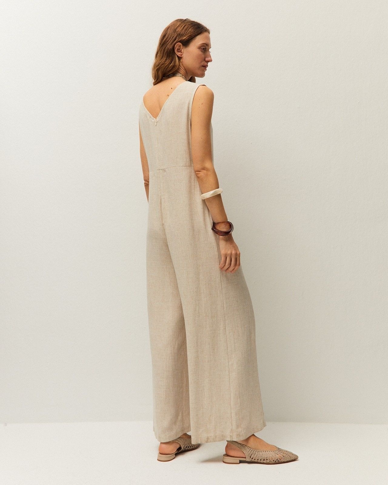 Macacão Ajustado Comprido em Tecido de Linho Bege-2