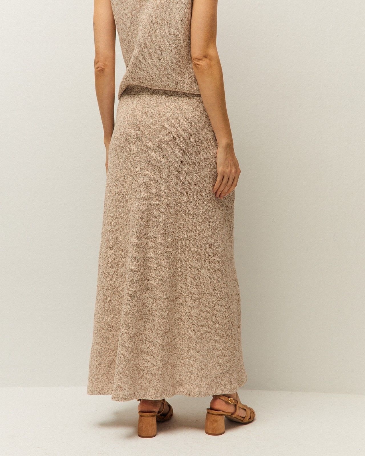 Saia Midi de Malha com Borracha na Cintura Camel-2