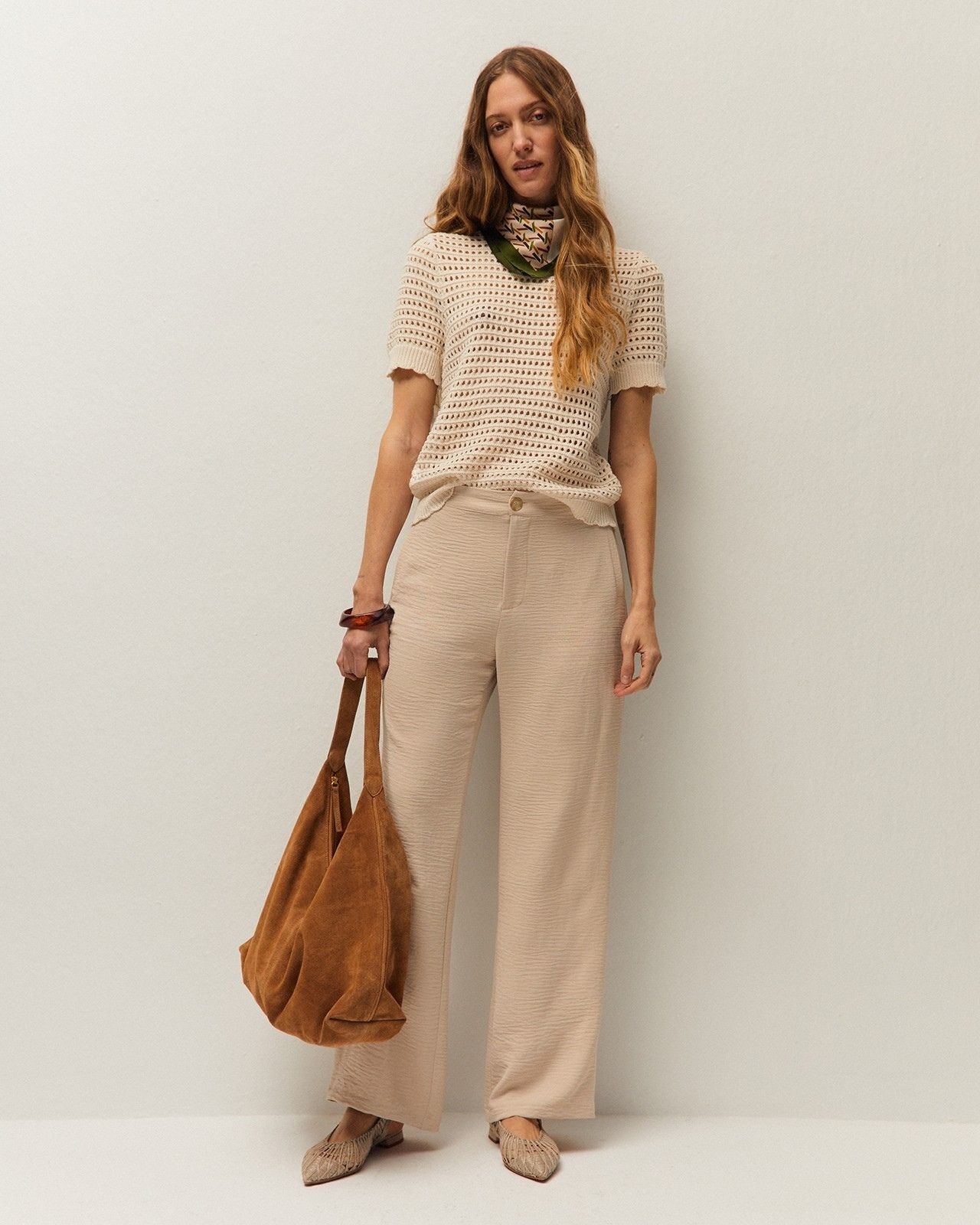 Imagem 0 de Calças de Corte a Direito com Borracha e Bolsos Laterais