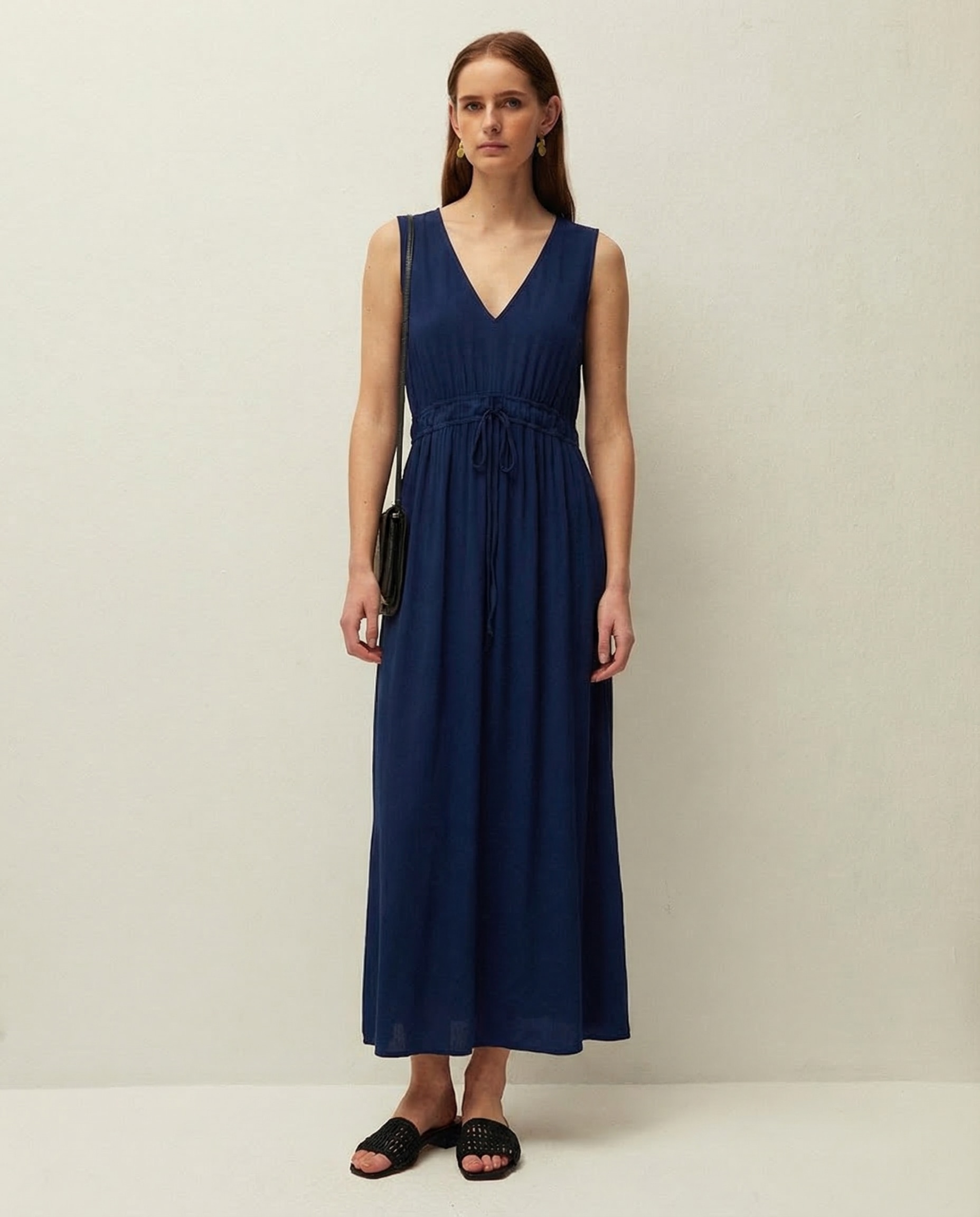 Imagem 0 de Vestido Midi com Gola em V e sem Mangas