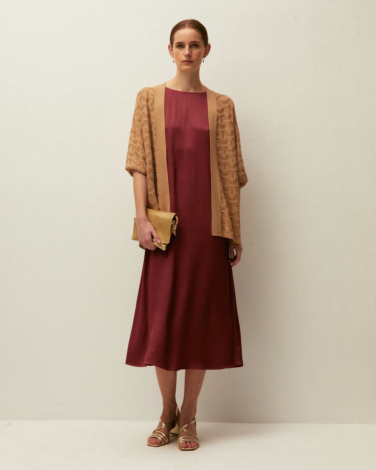 Sobrecamisa Tipo Kimono de Malha Perfurada com Acabamentos em Rib Ouro-3