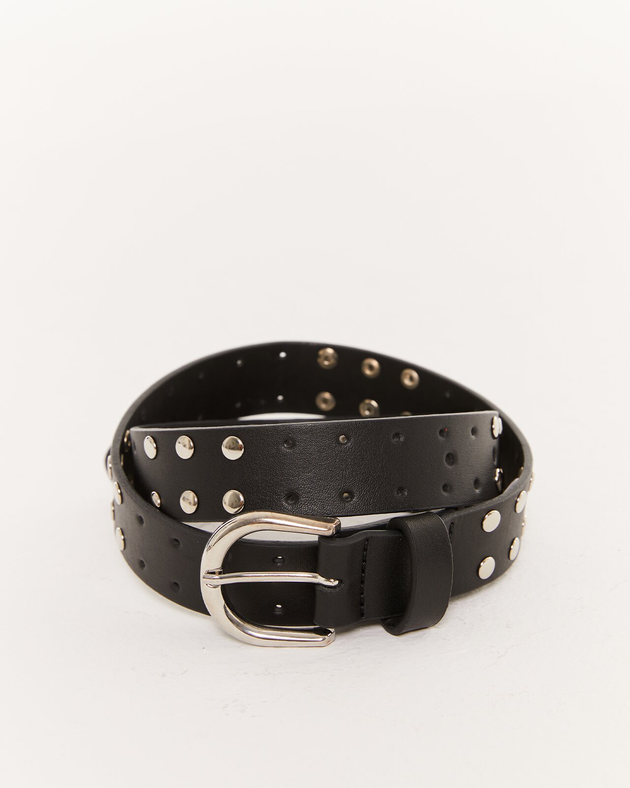 Imagem 0 de Cinto de Ecopele com Tachas Complemento Sustentável