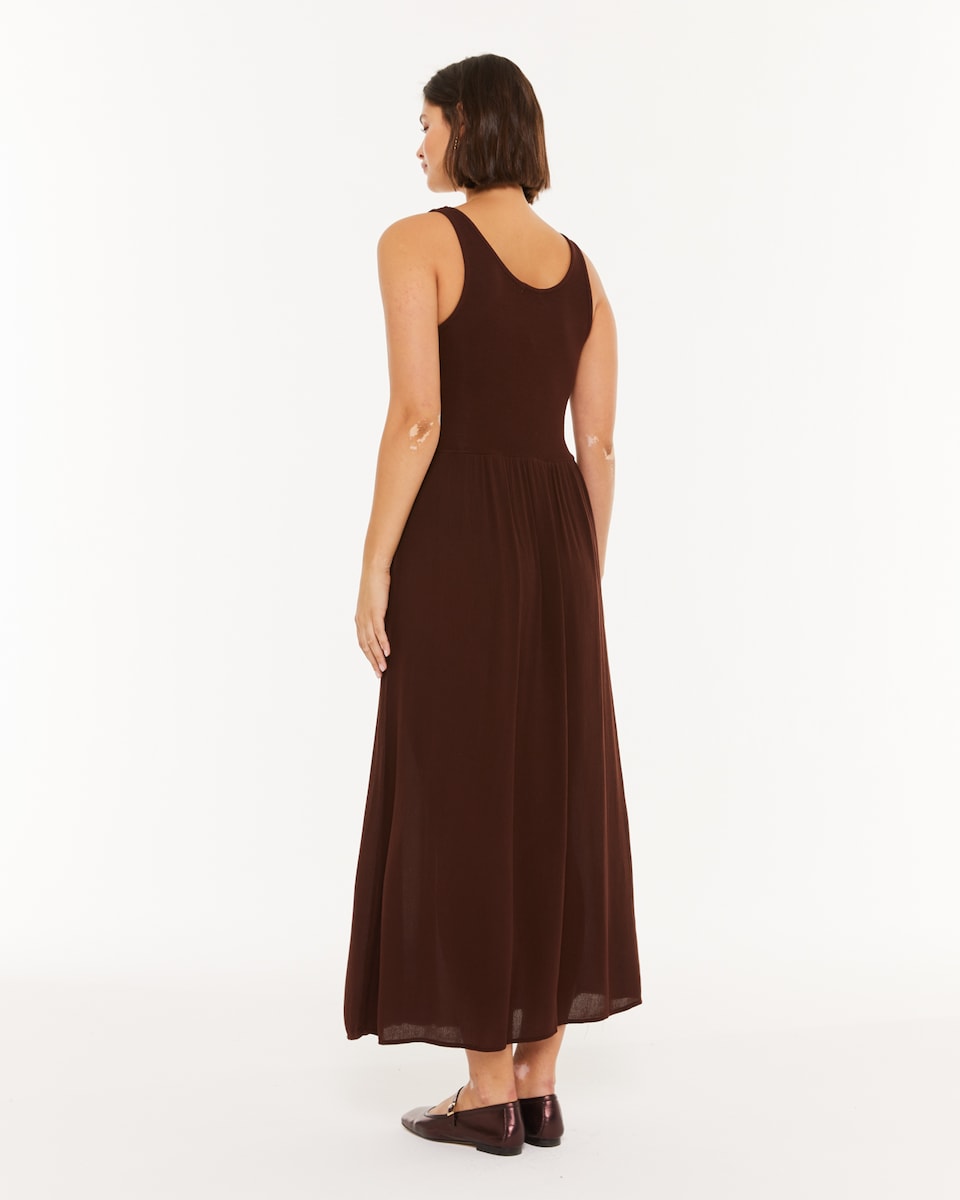 Vestido Comprido Combinado com Tecido de Malha e Plana Peça Sustentável Castanho-2