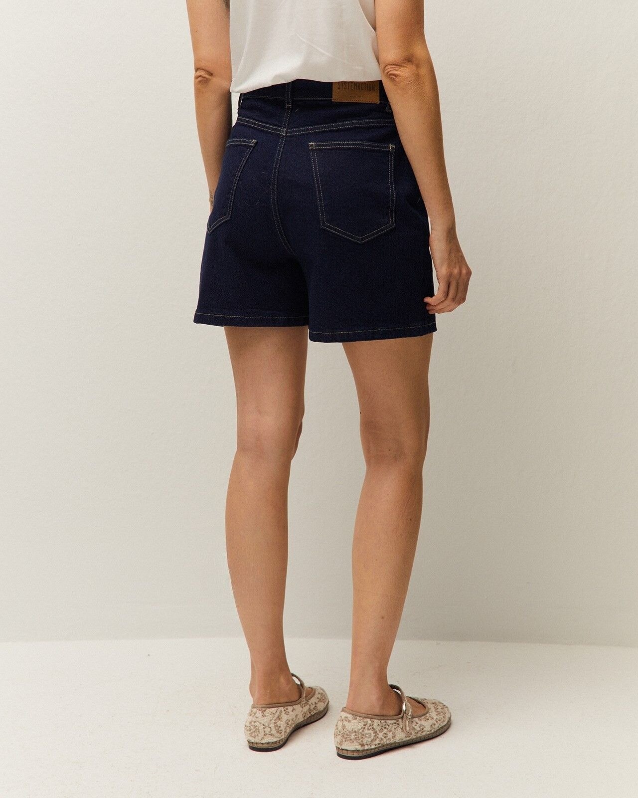 Short Jeans com Bolsos e Fecho com Botão e Fecho Zip Azul-marinho-2