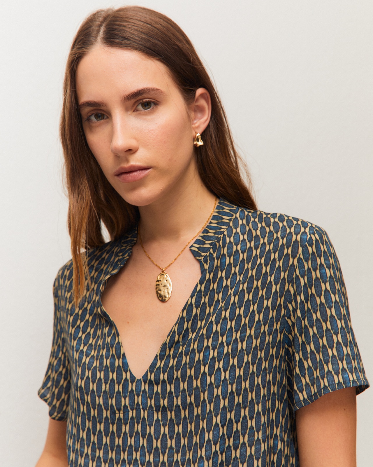 Camisa em Gola À Padre com Estampado Geométrico Índigo-4