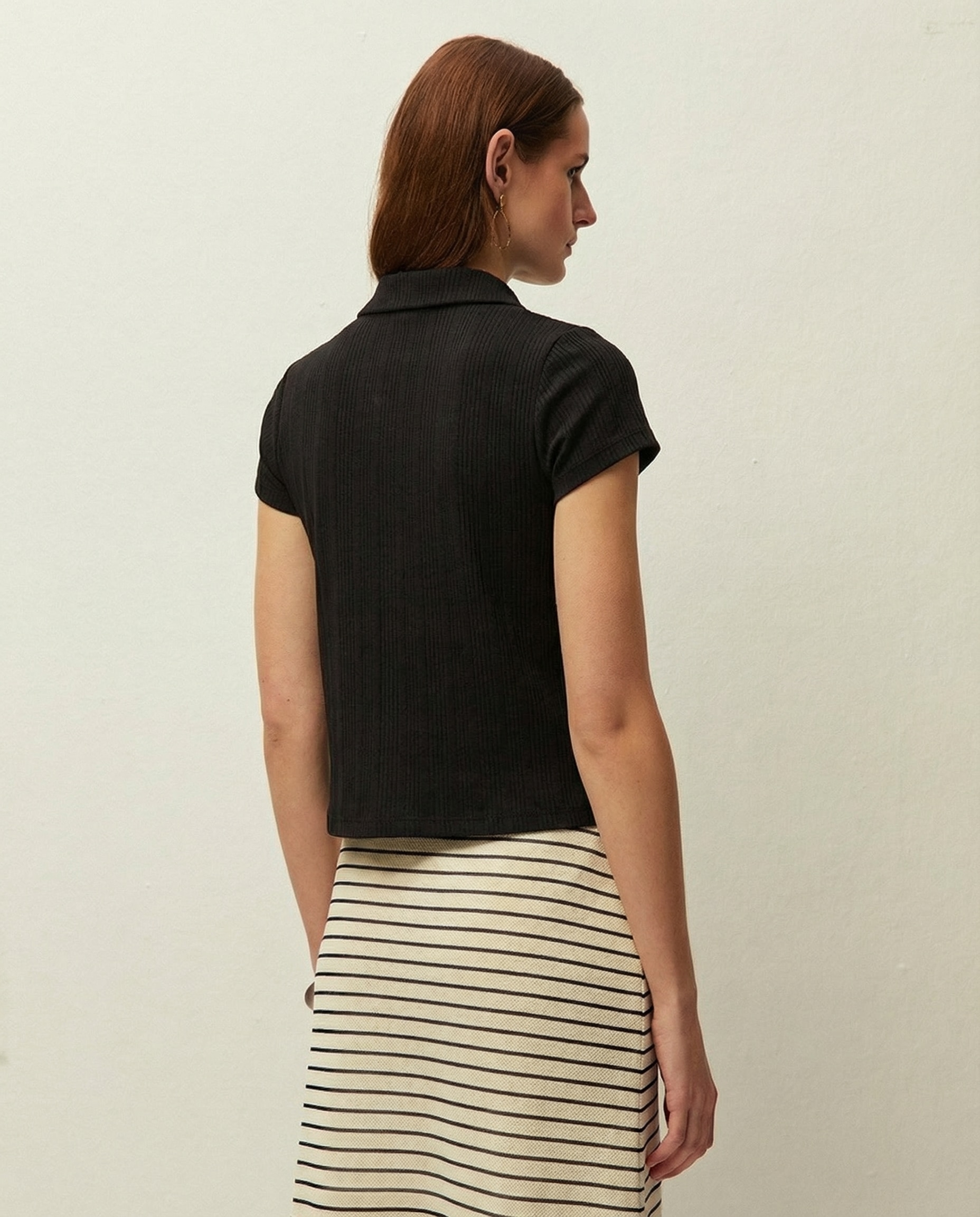 T-shirt de Canelado e Gola Polo Preto-2