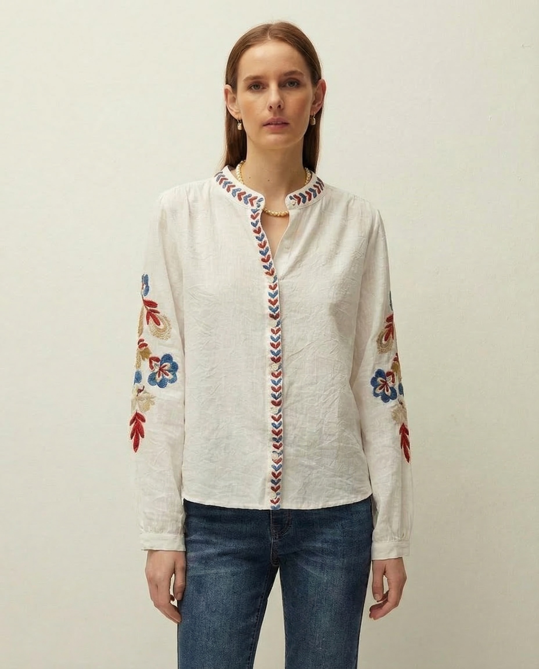 Camisa Bordada com Gola À Padre Branco-1
