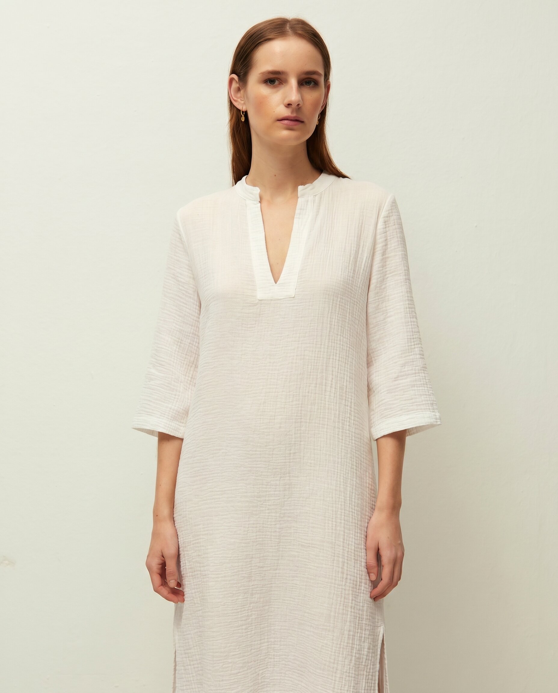 Vestido Midi Kaftan com Aberturas Laterais e Decote Mao Branco-2