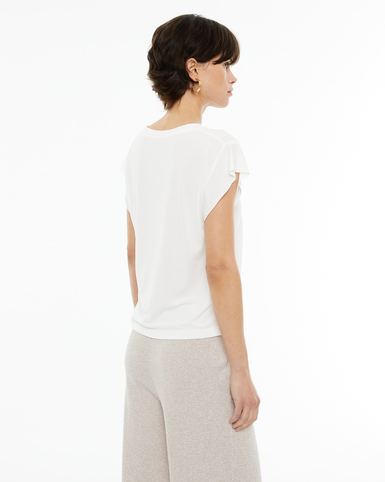 T-shirt Fluida Oversize com Gola em V e Manga Curta Cru-2