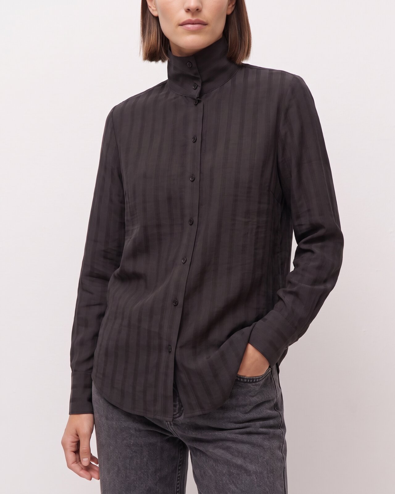 Camisa Fluida em Riscas Diplomáticas e Decote Funnel Cinzento-escuro-4
