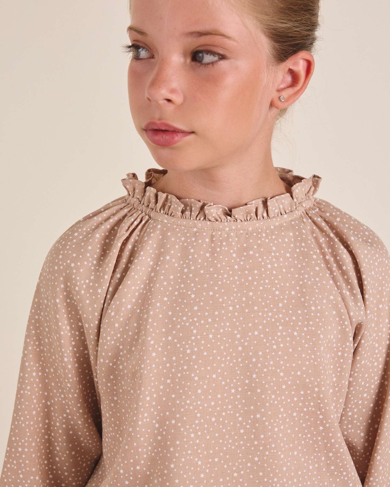 Blusa de Manga Comprida Infantil com Estampado de Estrelas Natural-3