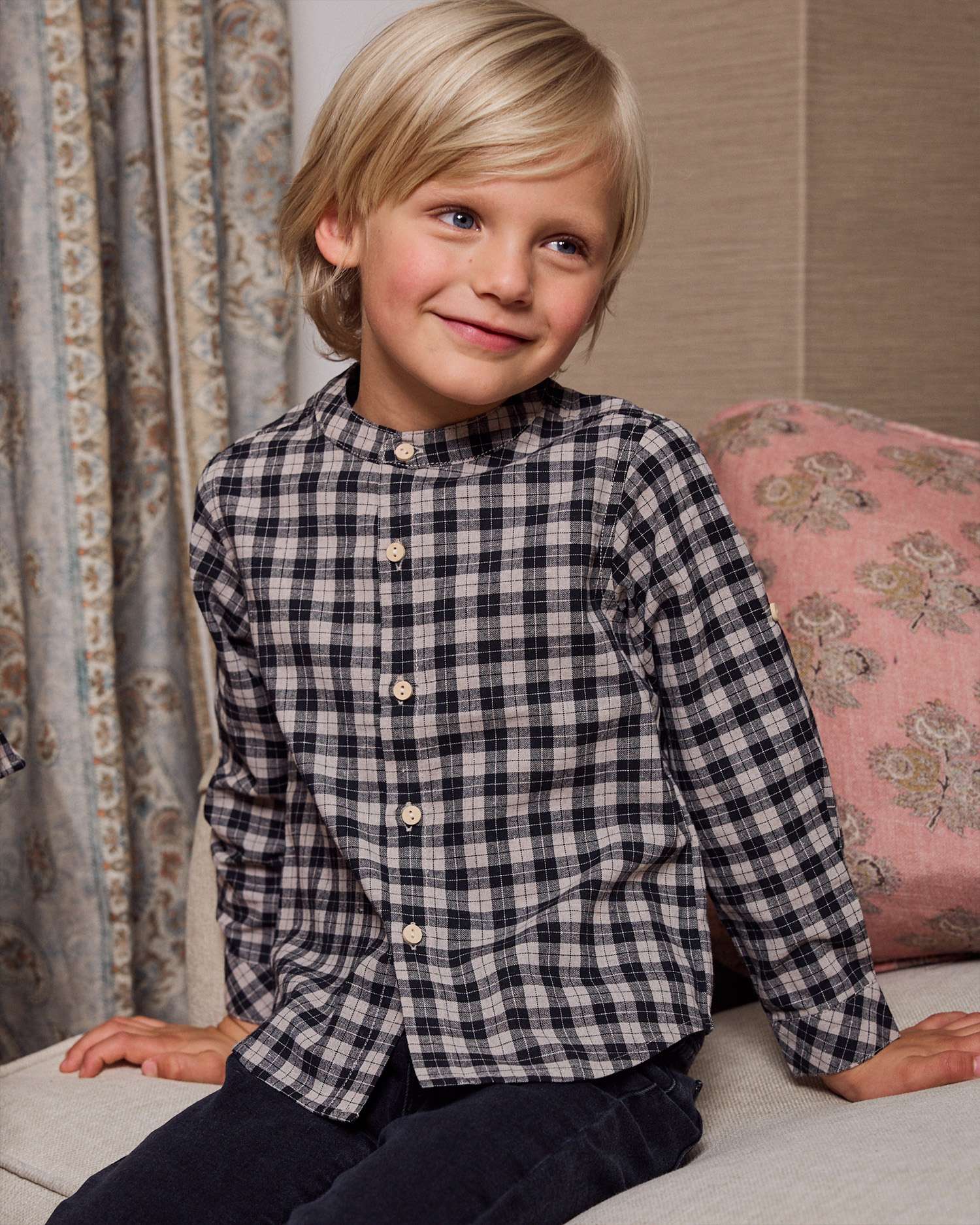 Camisa Aos Quadrados Bicolor com Gola À Padre Preto-3