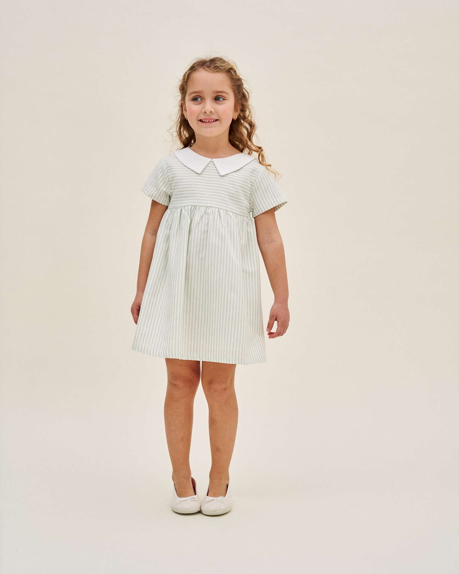 Vestido Infantil Às Riscas Pastel e com Costas em V e Laço Verde Água-1