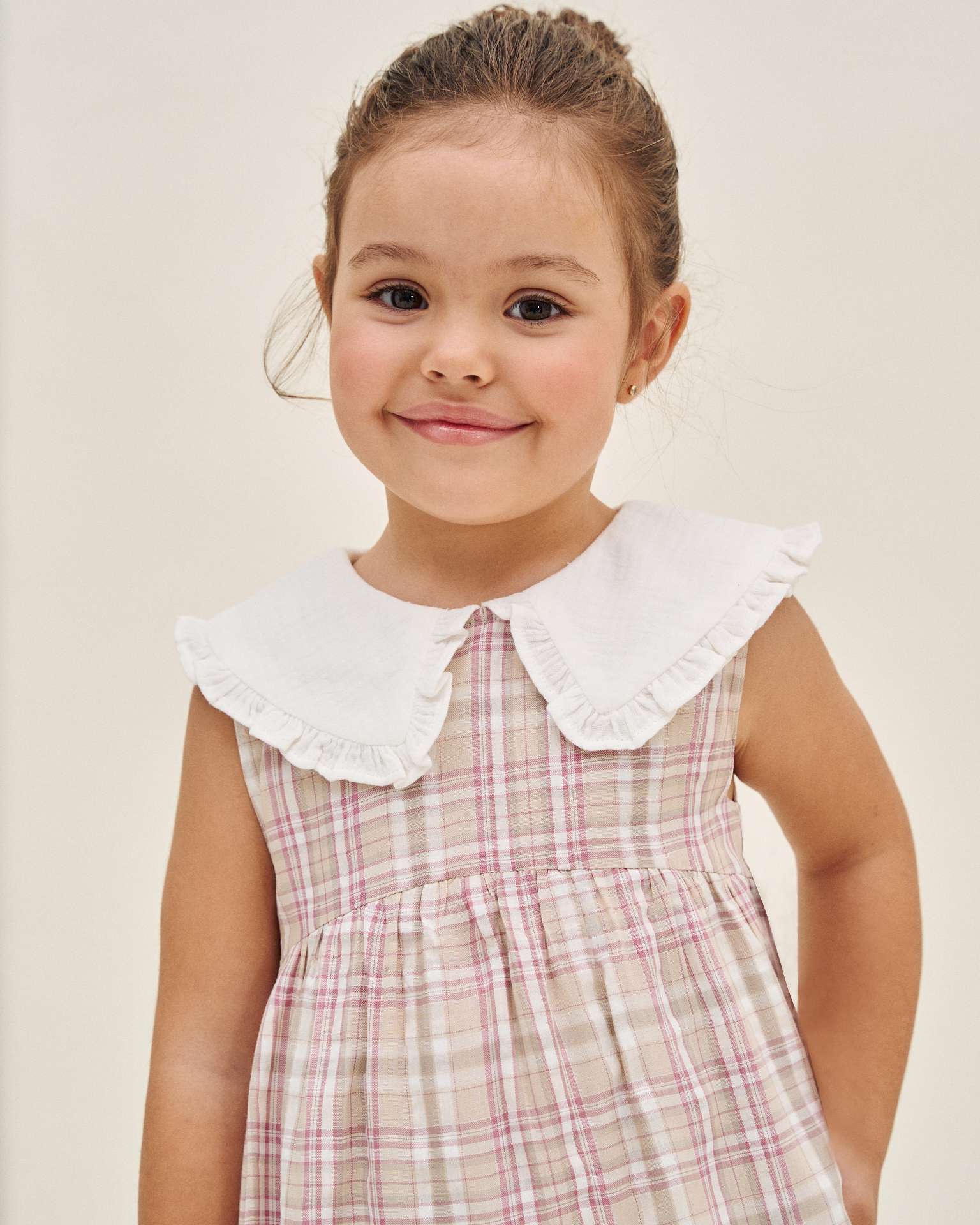 Vestido Infantil Aos Quadrados sem Mangas com Gola Bebé Dadati Branco-3