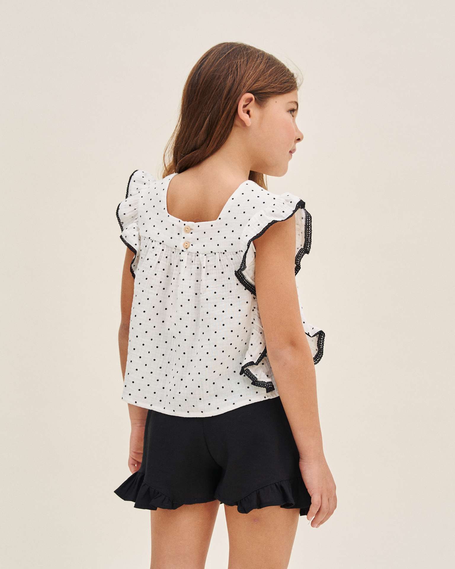 Blusa Infantil com Bolinhas e Contraste Branco-2