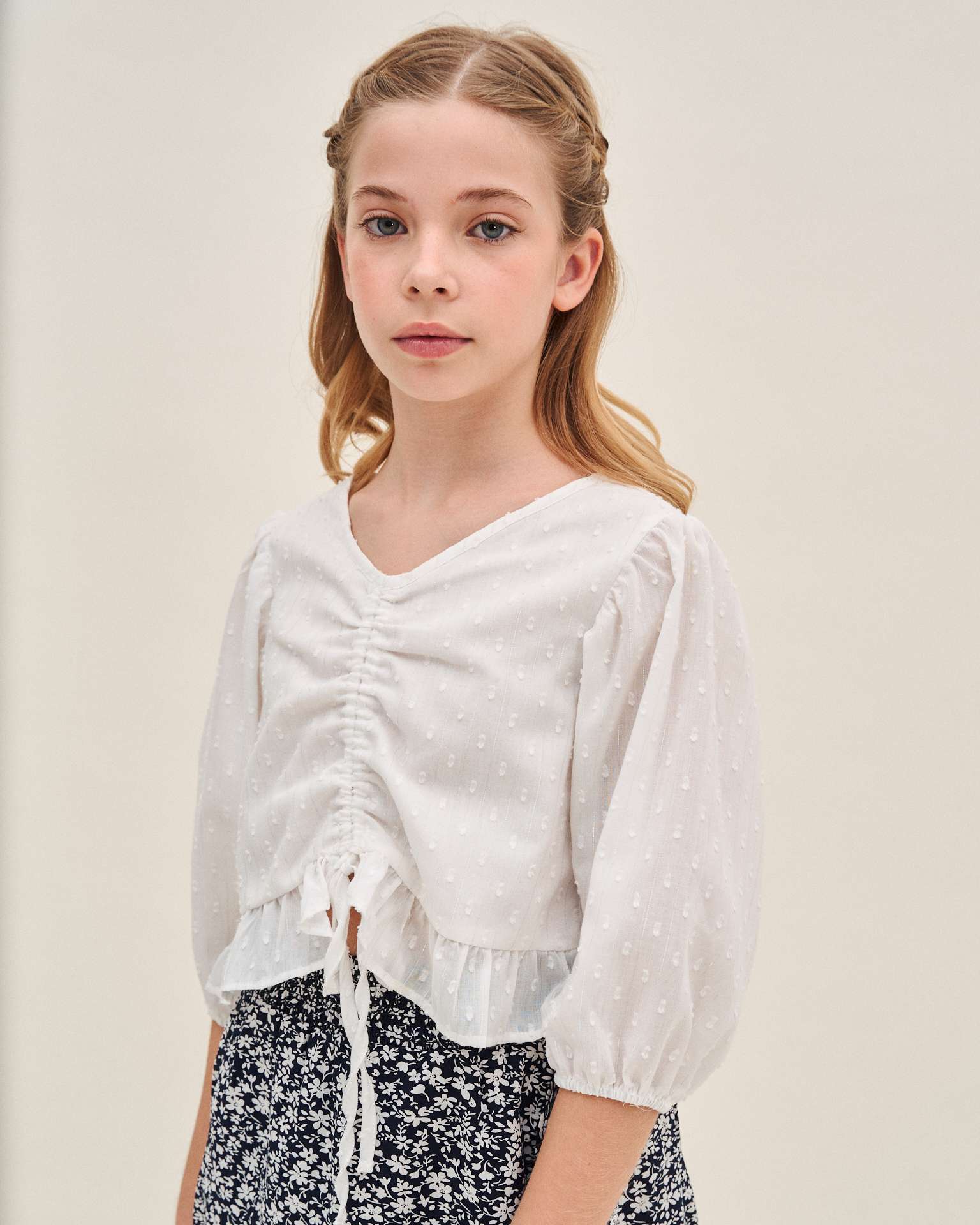 Short Infantil com Estampado de Flores Preto-3