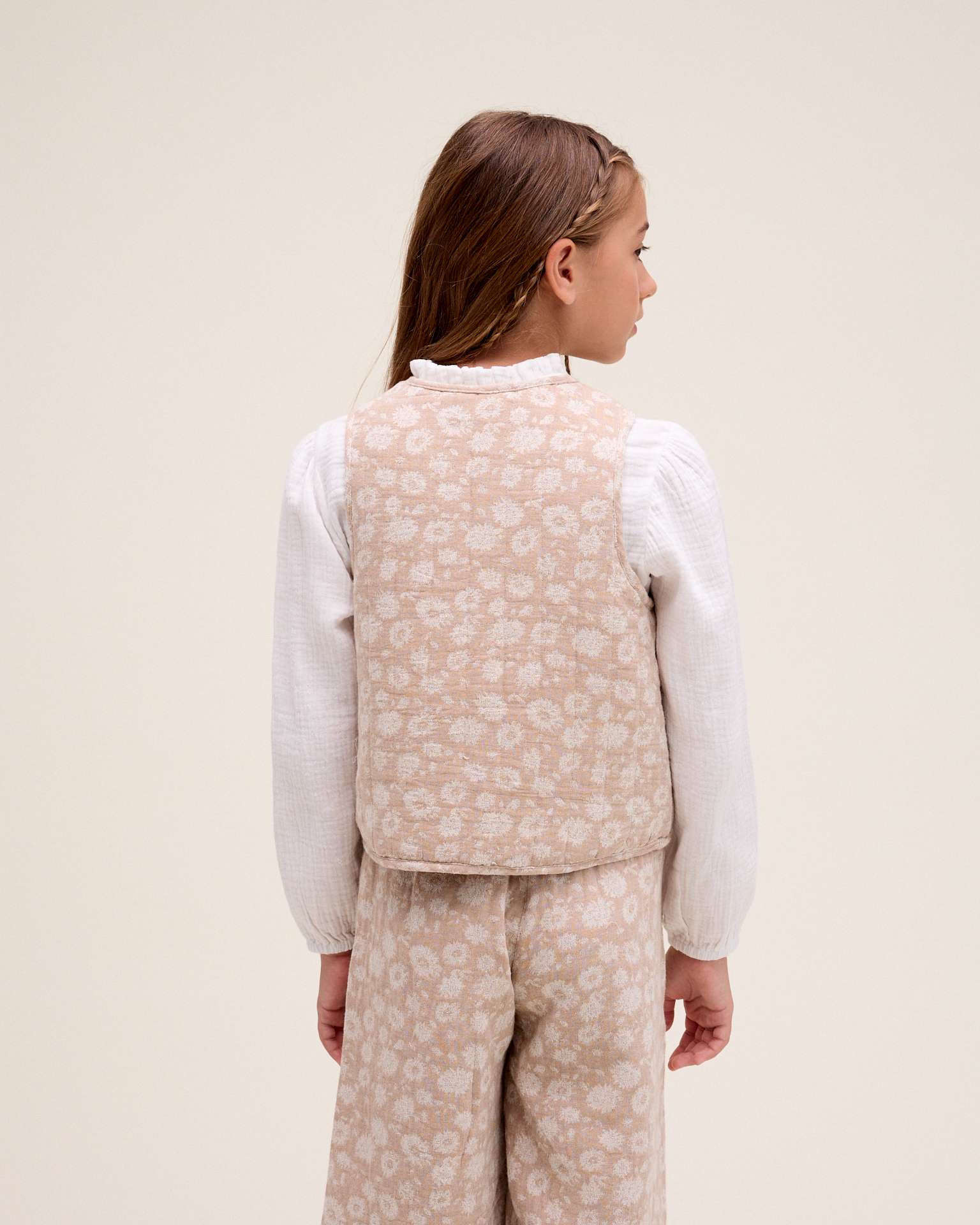 Colete Infantil com Estampado Floral e Detalhe de Laço Natural-2